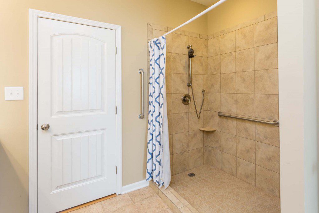 Accessible bathroom at Avendelle at Lazy River
